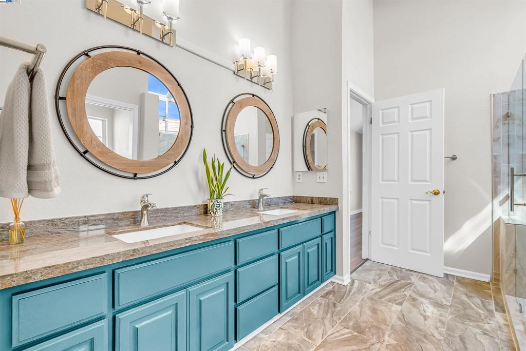 FAIRVIEW - Residential