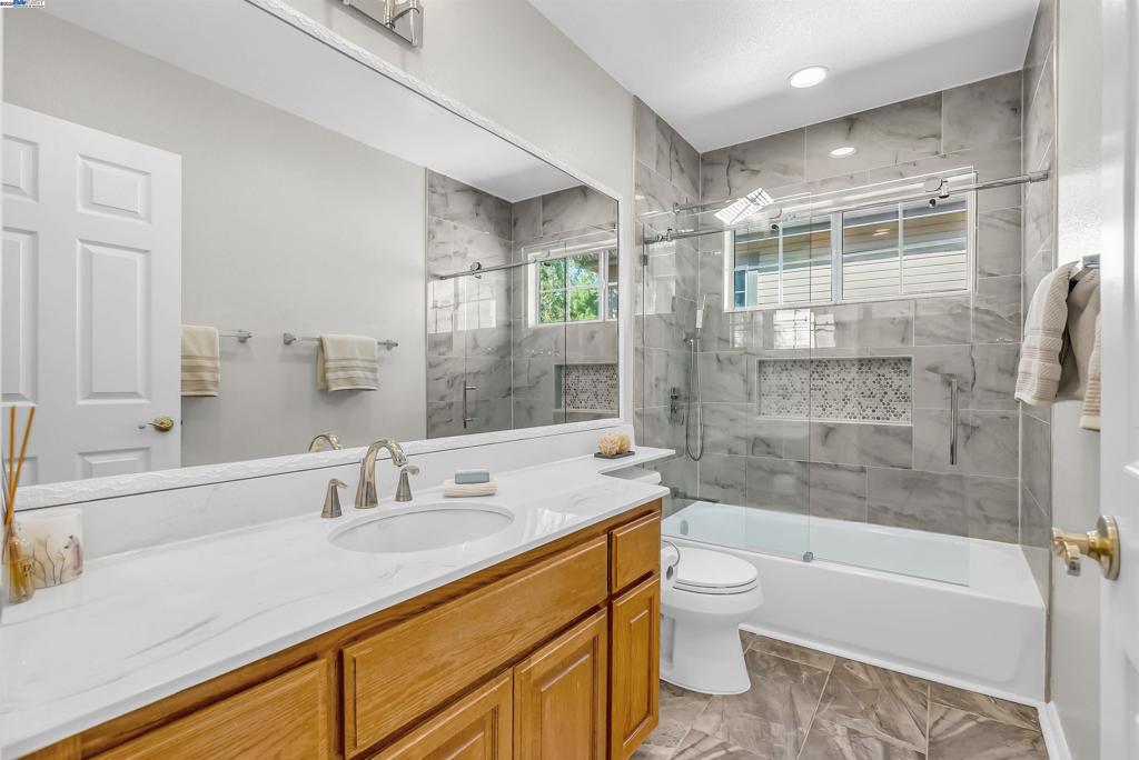 FAIRVIEW - Residential