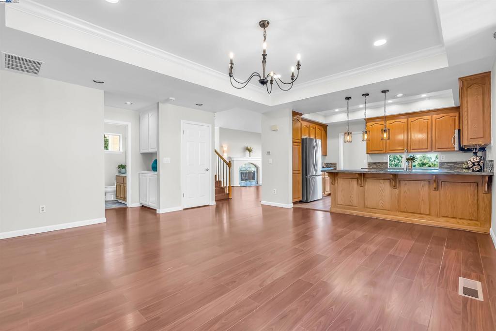 FAIRVIEW - Residential