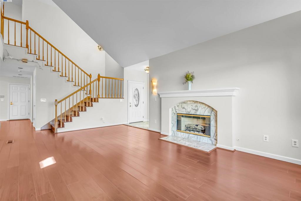 FAIRVIEW - Residential