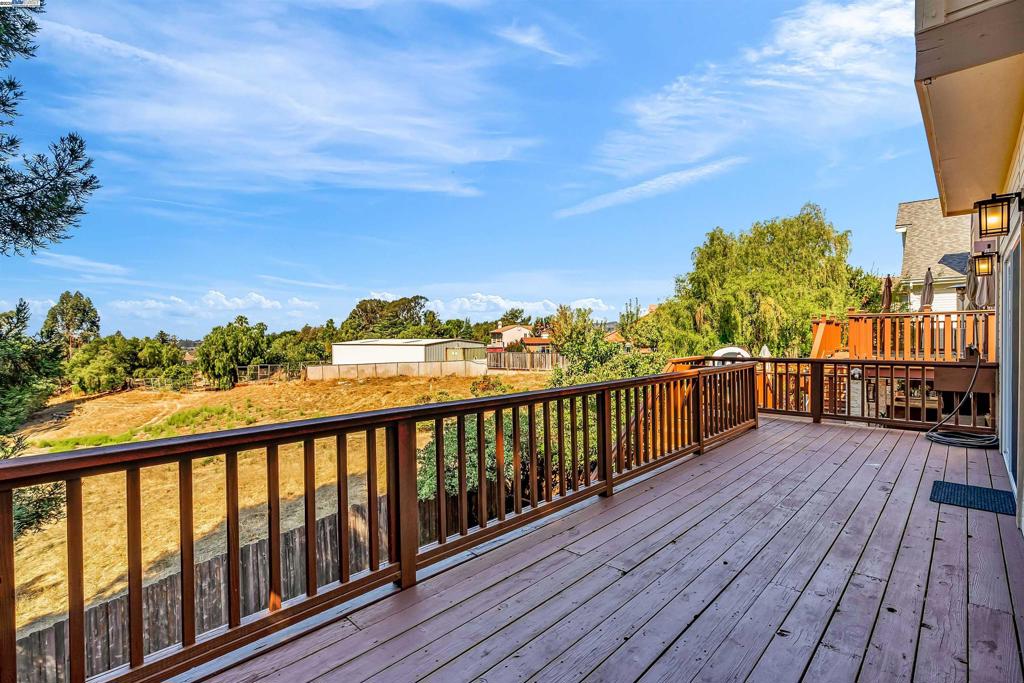 FAIRVIEW - Residential