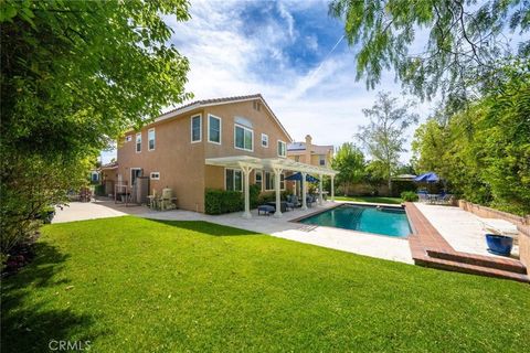 Photo of 28855 Cedar Ridge Court, Saugus, CA 91390 (MLS # SR26072360)