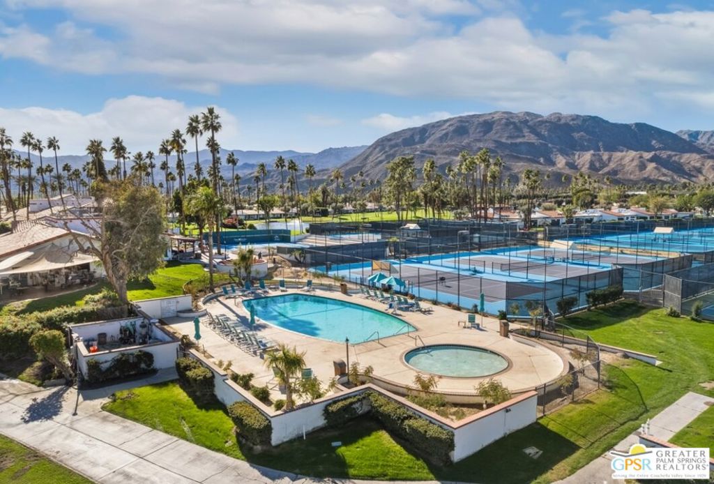 Rancho Las Palmas C.C. - Residential