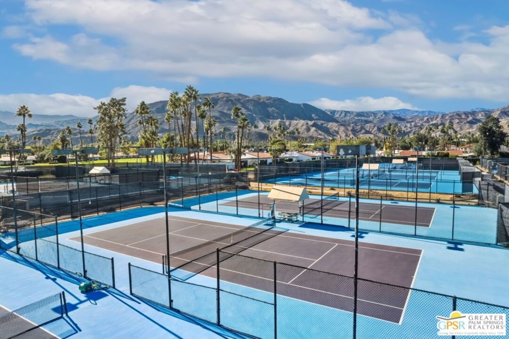 Rancho Las Palmas C.C. - Residential