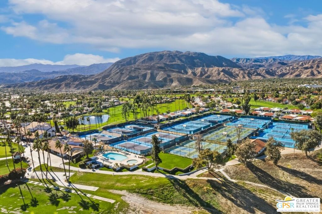 Rancho Las Palmas C.C. - Residential