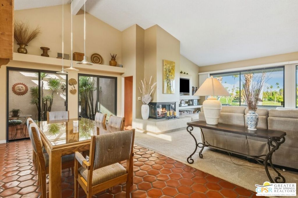 Rancho Las Palmas C.C. - Residential