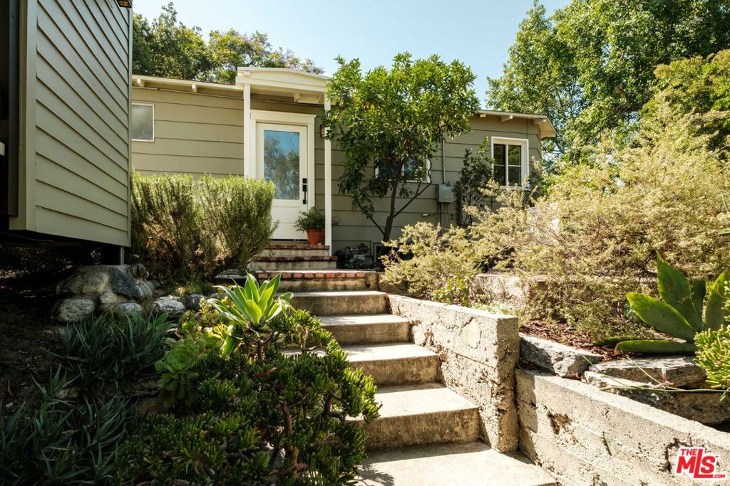 Properties 1 5813 Buena Vista Terrace