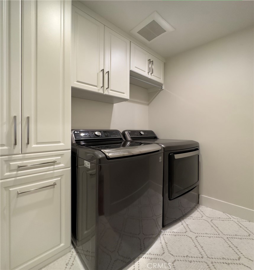 Villas (N.S.) (NSV) - Residential Lease