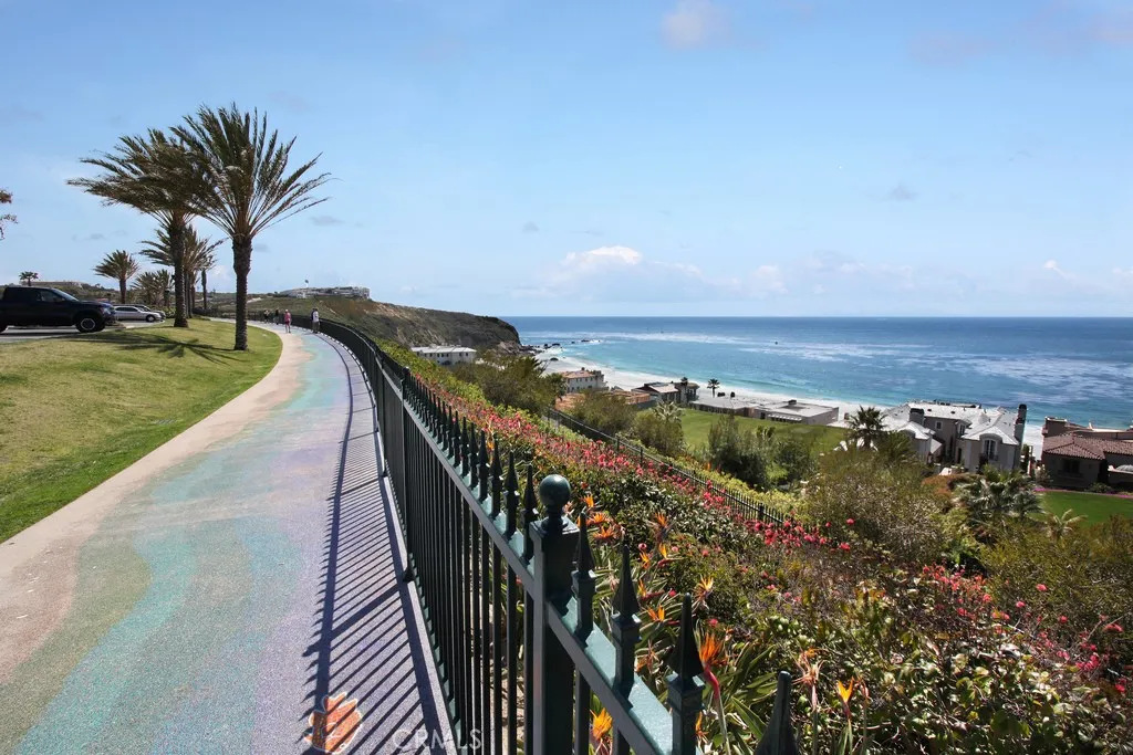 Dana Point, California 92629, United States, 3 Bedrooms Bedrooms, ,3 BathroomsBathrooms,Residential,Active,207857