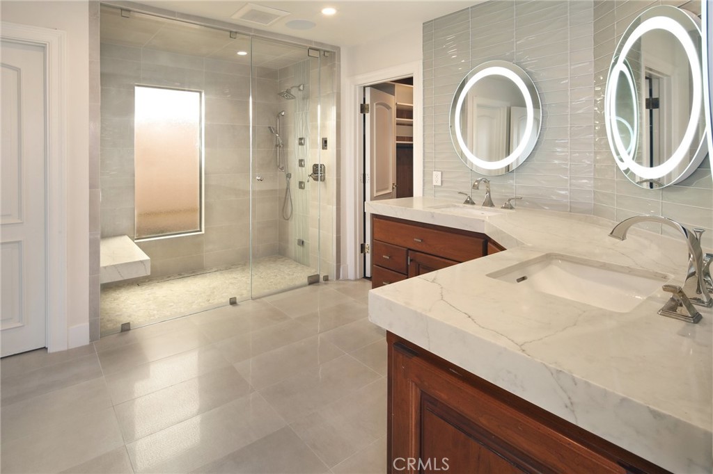 Villas (N.S.) (NSV) - Residential Lease