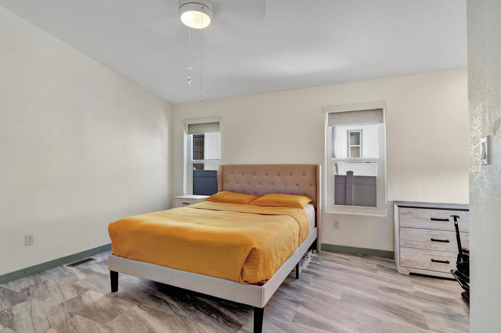 Not Applicable-1 - Manufactured In Park