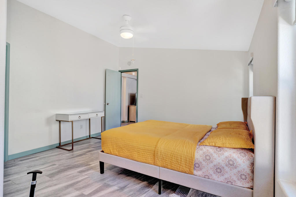 Not Applicable-1 - Manufactured In Park