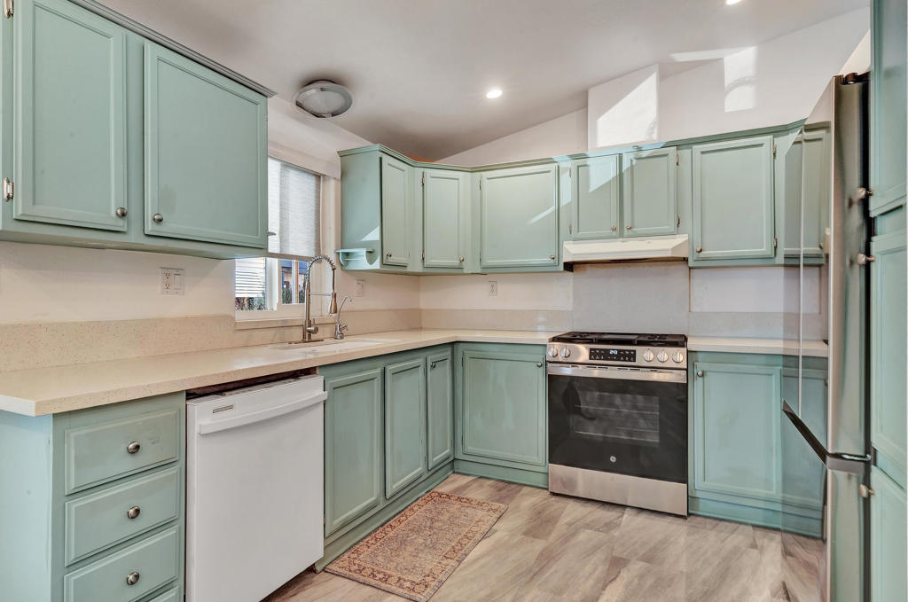 Not Applicable-1 - Manufactured In Park