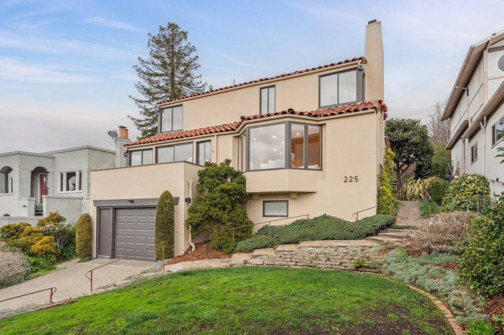 225 225 Arlington Ave.