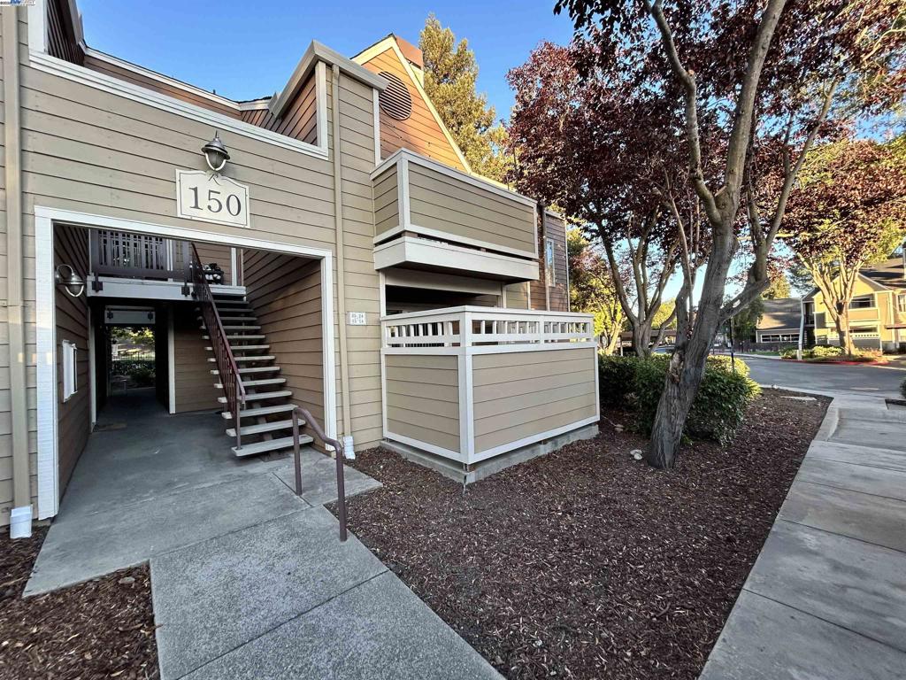 Tucked in the vibrant heart of San Ramon, the Reflections Community is an oasis of tranquility, blue waterways & soothing fountains all with an air of easy resort style living. Conveniently located among beautifully manicured grounds & mature trees, this ground floor end unit boasts cool engineered wood floors, warm decorative tile floors, clean pearl white kitchen cabinetry, chic counter tops, SS appliances & sink, tastefully updated bathroom incorporating subway tiles to ceiling with decorative glass tile band accent in the tub enclosure and a private spacious patio with storage. The amenities this gated community offers are clubhouse, pool, spa, sauna & fitness center which promotes an active & engaging lifestyle! No rental restrictions makes ownership appealing & versatile. Walking distance to the Market Place, City Center, restaurants, top rated schools, parks, churches & short drive to freeways & renown golf courses. Must See!