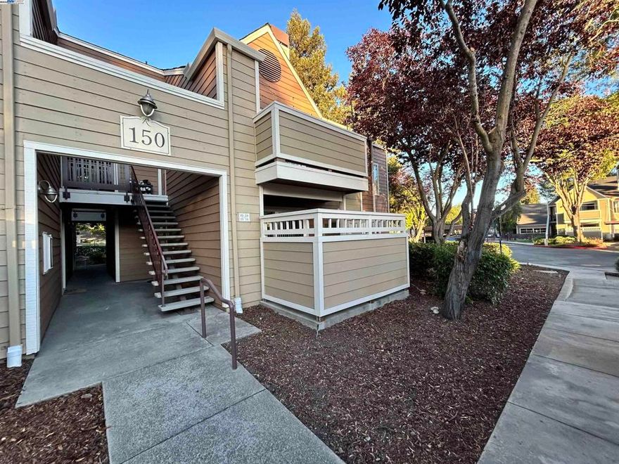 Tucked in the vibrant heart of San Ramon, the Reflections Community is an oasis of tranquility, blue waterways & soothing fountains all with an air of easy resort style living. Conveniently located among beautifully manicured grounds & mature trees, this ground floor end unit boasts cool engineered wood floors, warm decorative tile floors, clean pearl white kitchen cabinetry, chic counter tops, SS appliances & sink, tastefully updated bathroom incorporating subway tiles to ceiling with decorative glass tile band accent in the tub enclosure and a private spacious patio with storage. The amenities this gated community offers are clubhouse, pool, spa, sauna & fitness center which promotes an active & engaging lifestyle! No rental restrictions makes ownership appealing & versatile. Walking distance to the Market Place, City Center, restaurants, top rated schools, parks, churches & short drive to freeways & renown golf courses. Must See!