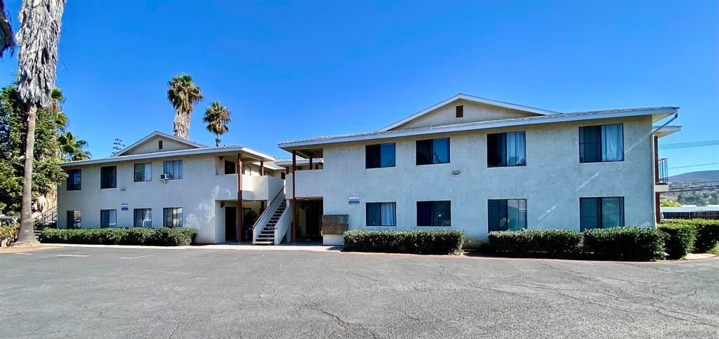 8965 Switzer Dr 4