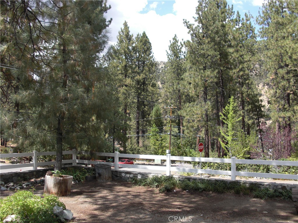 5865 Elm Street