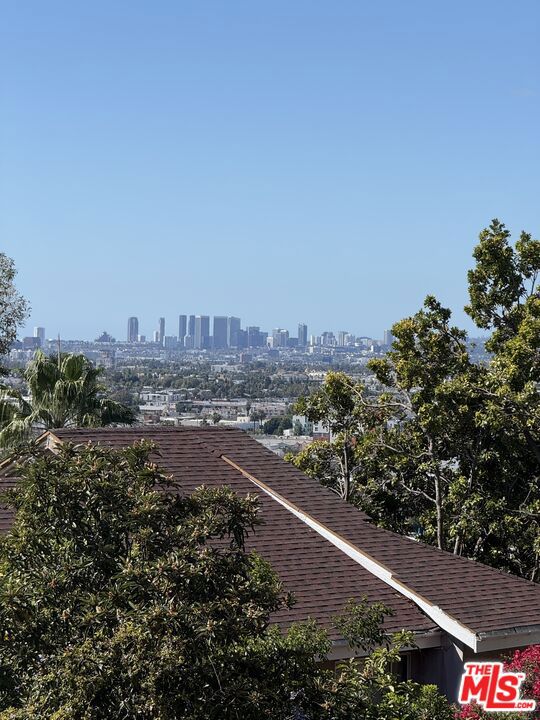 Crestmont lot - Residential