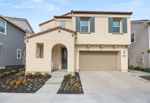 Photo of 721 Crested Lark Rd, Rancho Mission Viejo, CA 92694 (MLS # OC26042478)