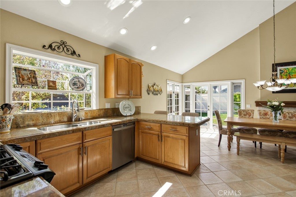 8381 Seaport Dr., Huntington Beach CA 92646 - Photo 8