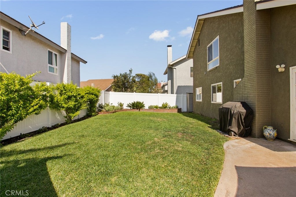 8381 Seaport Dr., Huntington Beach CA 92646 - Photo 21