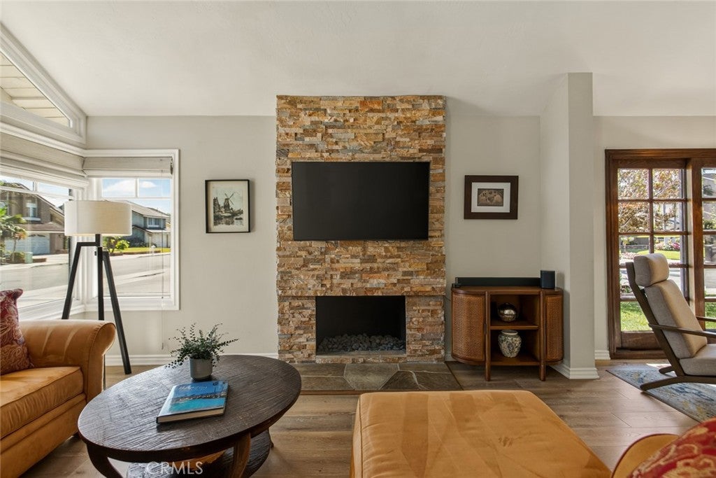 8381 Seaport Dr. 8381 Seaport Dr.
