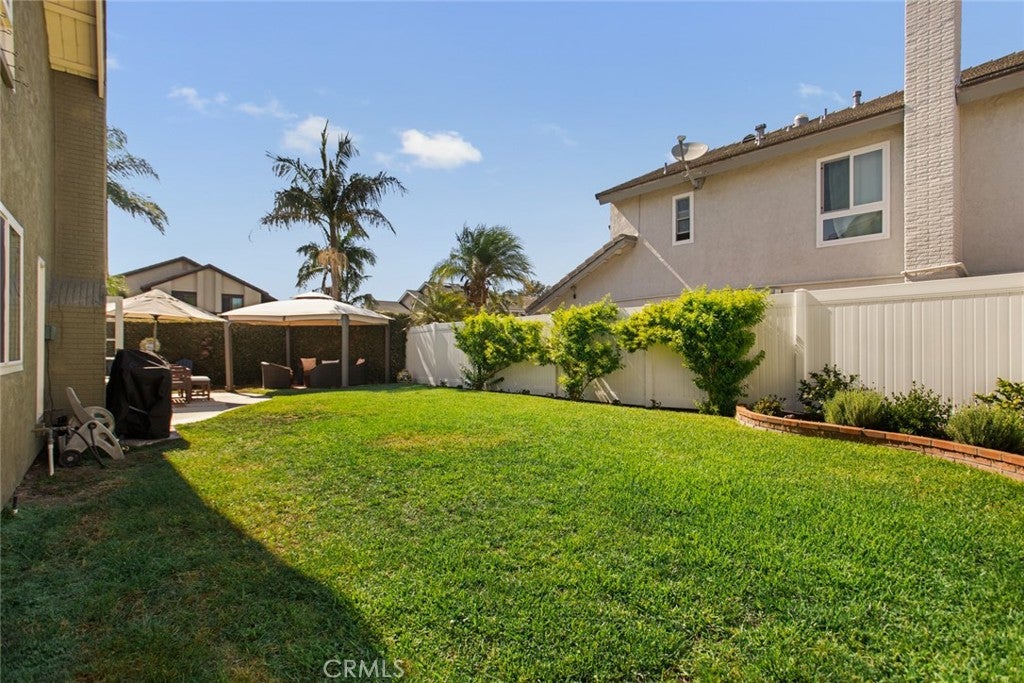 8381 Seaport Dr., Huntington Beach CA 92646 - Photo 24