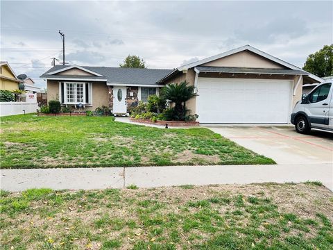 7260 Thunderbird Ln Stanton CA 90680