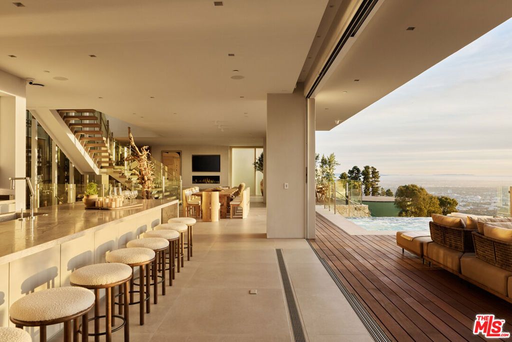 Photo of 1615 Blue Jay Way, West Hollywood, CA 90069 (MLS # 25622383)