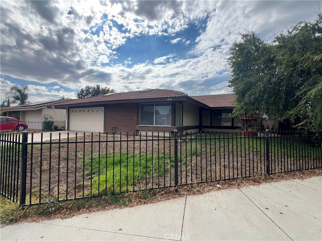 Photo of 13013 Running Deer Rd, Moreno Valley, CA 92553 (MLS # IV25243097)