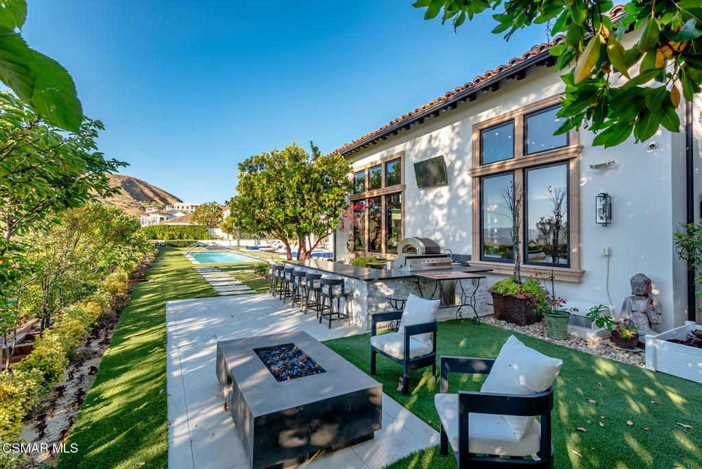 THE premier trophy estate with a prime location in the ultra exclusive – image 55