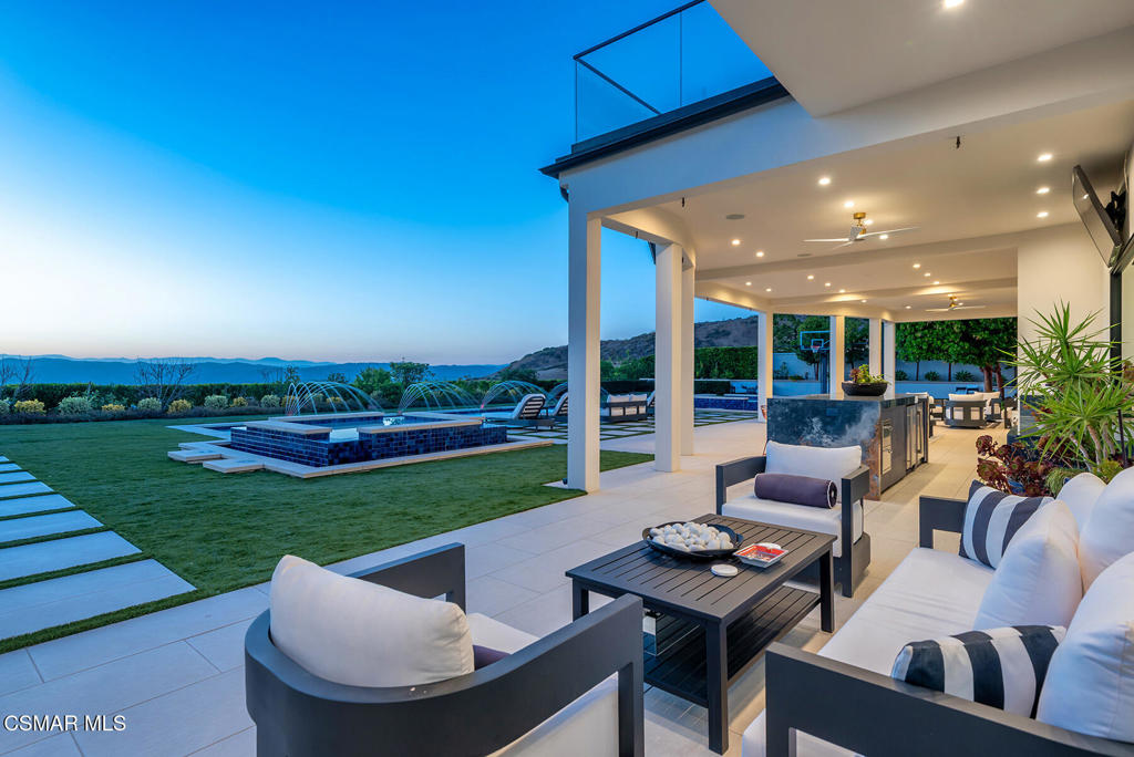 THE premier trophy estate with a prime location in the ultra exclusive – image 50