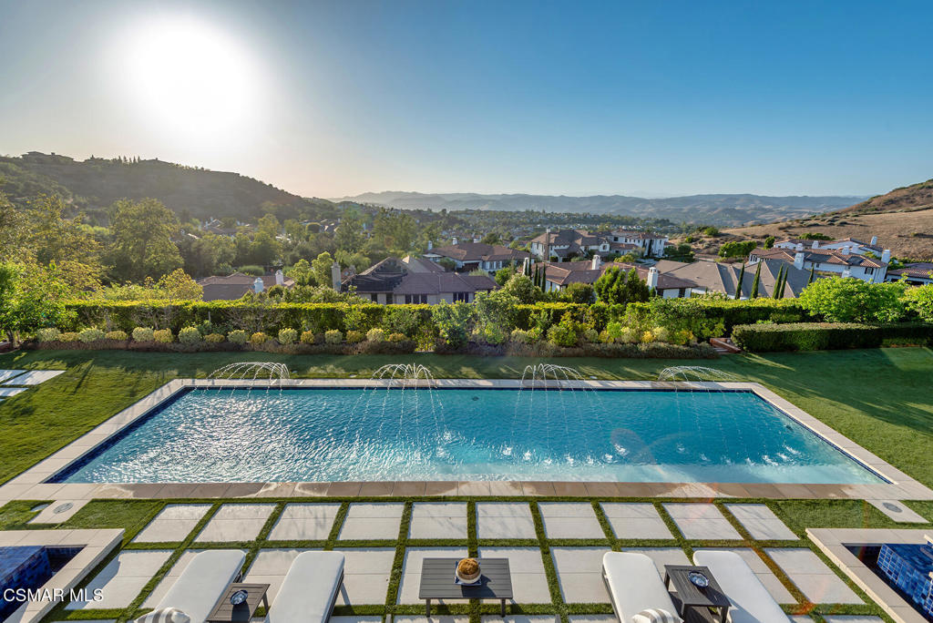 THE premier trophy estate with a prime location in the ultra exclusive – image 4