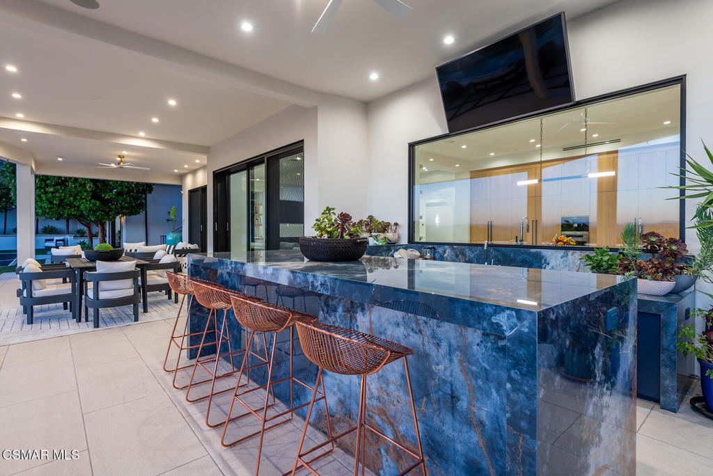 THE premier trophy estate with a prime location in the ultra exclusive – image 52