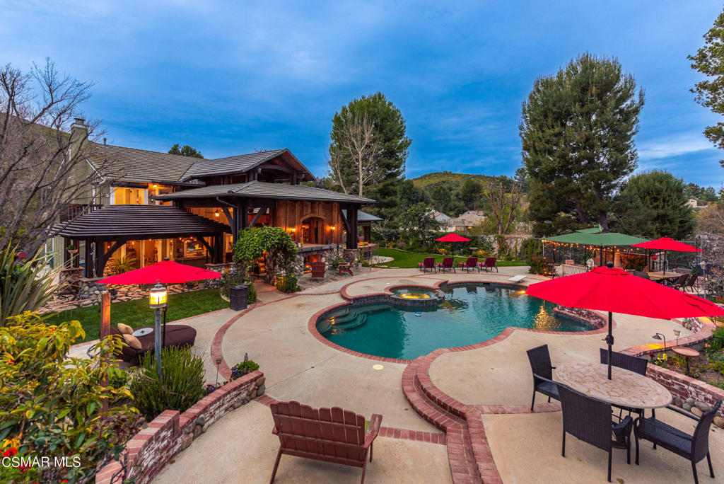 Bridle Path (SDLBK)-317 - 317 - Residential