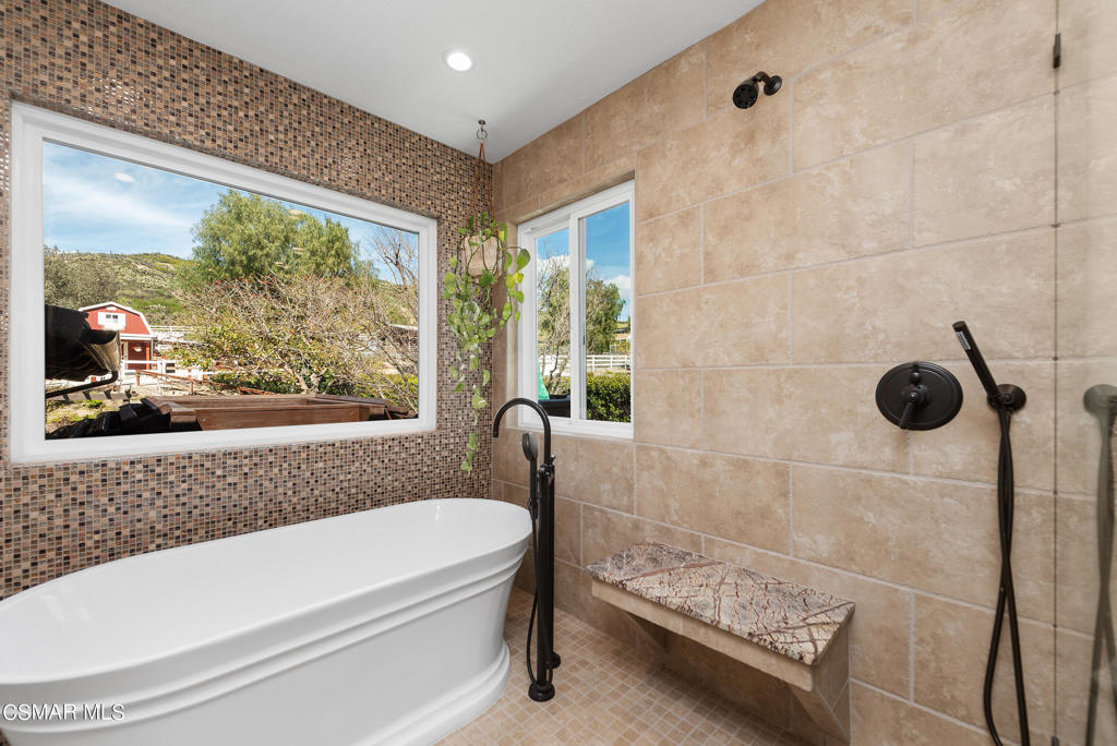 Bridle Path (SDLBK)-317 - 317 - Residential