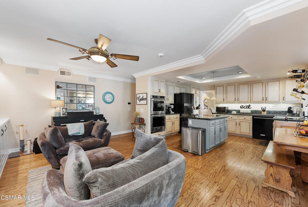 Bridle Path (SDLBK)-317 - 317 - Residential