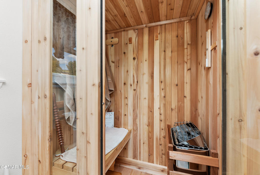 Bridle Path (SDLBK)-317 - 317 - Residential