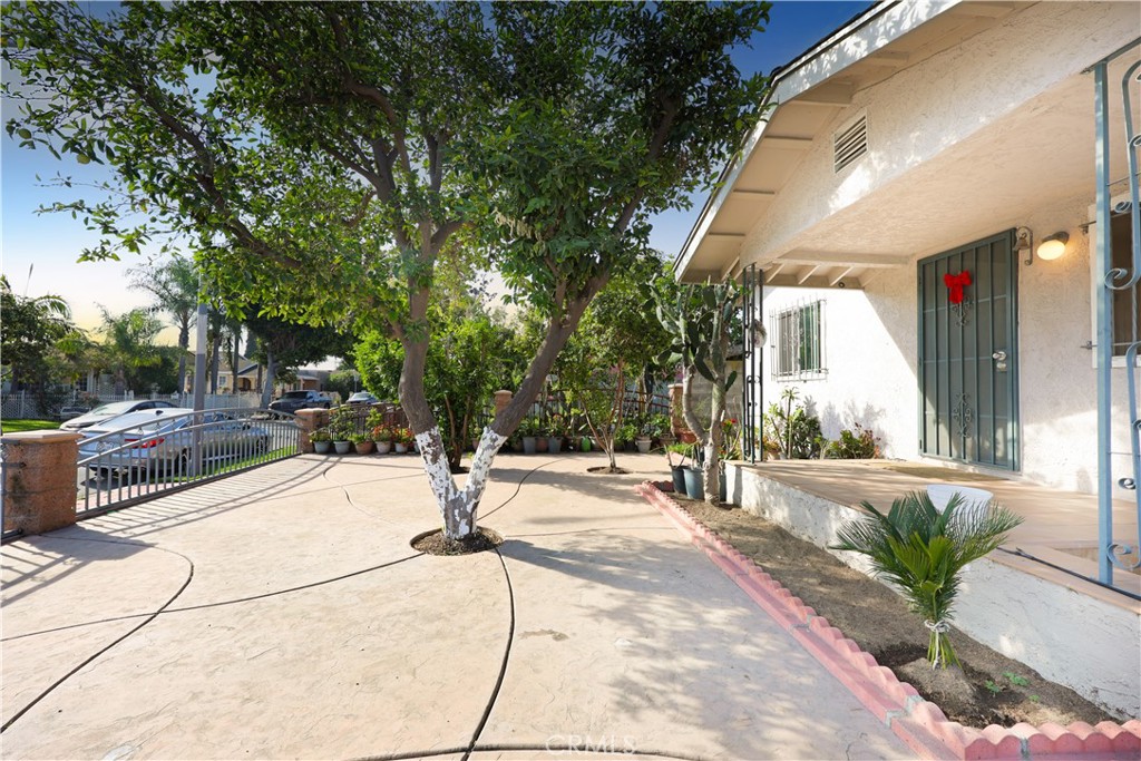 6249 Hollenbeck