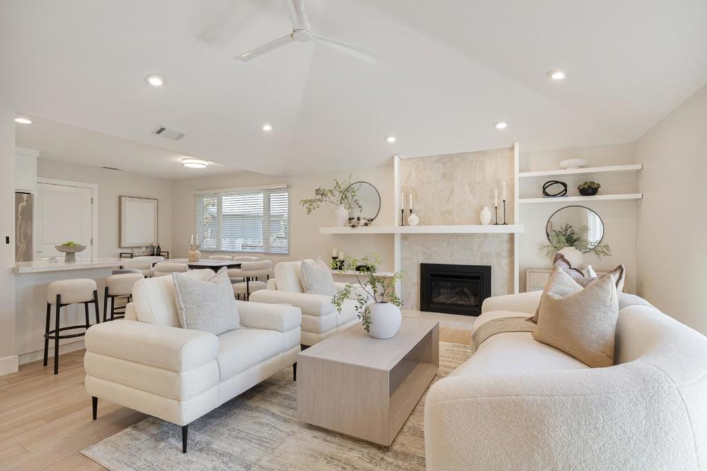 808 Kirkaldy Court
