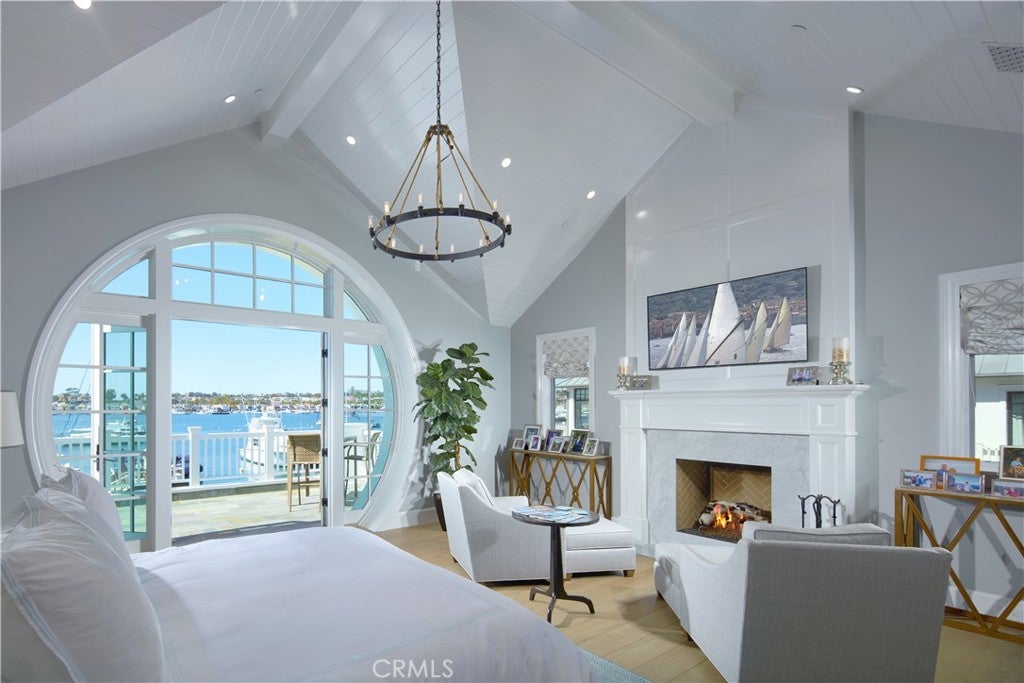 1324 E Balboa Boulevard, Newport Beach CA 92661 - Photo 35