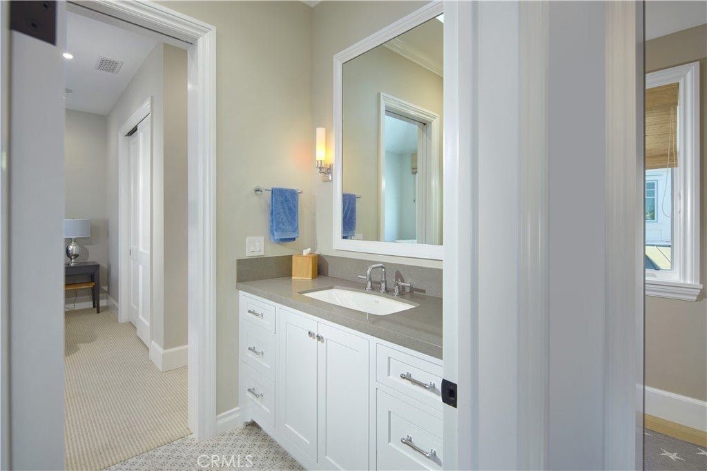 1324 E Balboa Boulevard, Newport Beach CA 92661 - Photo 47