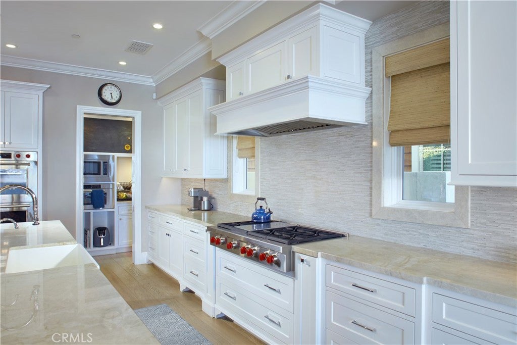 1324 E Balboa Boulevard, Newport Beach CA 92661 - Photo 13