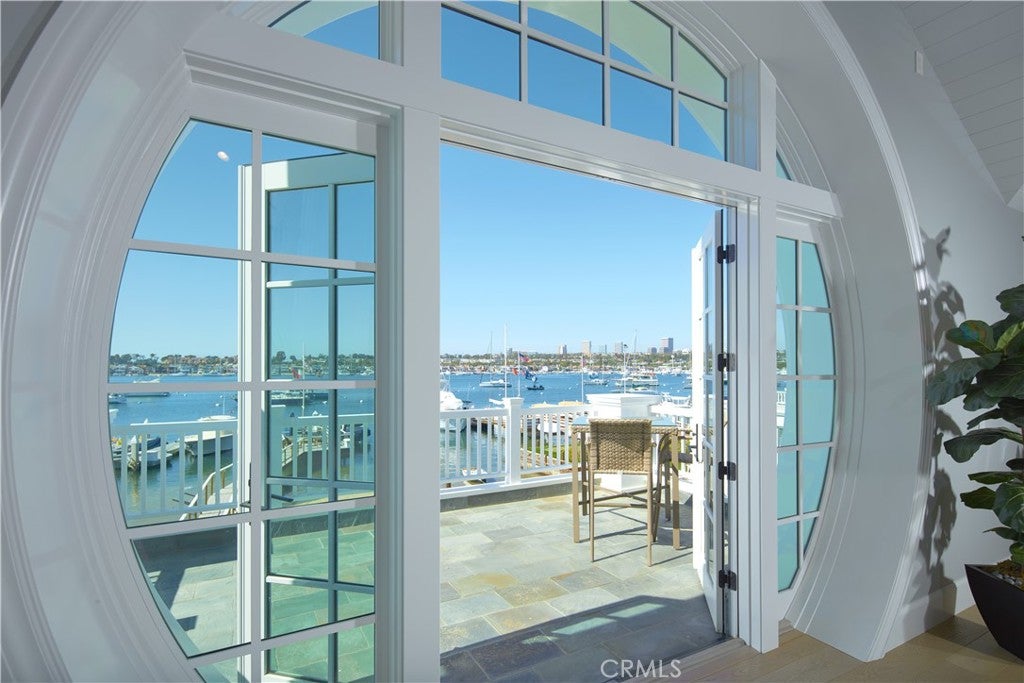 1324 E Balboa Boulevard, Newport Beach CA 92661 - Photo 34