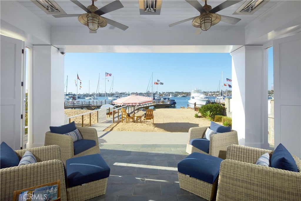 1324 E Balboa Boulevard, Newport Beach CA 92661 - Photo 14
