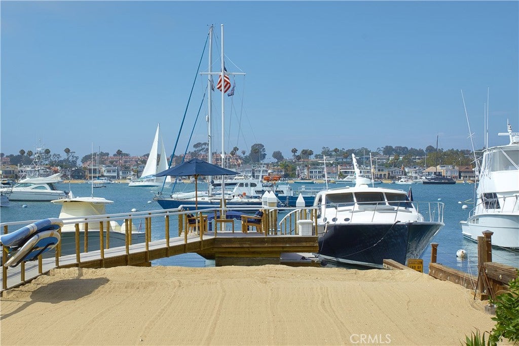 1324 E Balboa Boulevard, Newport Beach CA 92661 - Photo 20