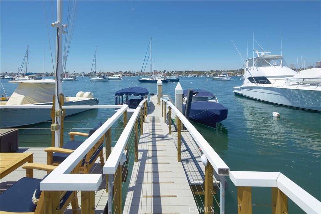 1324 E Balboa Boulevard, Newport Beach CA 92661 - Photo 22