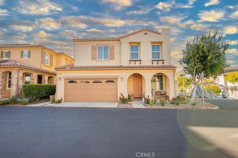 Photo of 27117 Eden Court, Newhall, CA 91350 (MLS # SR26098619)