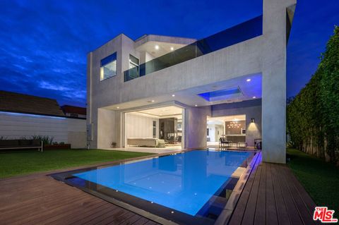 Photo of 6660 COLGATE Avenue, Los Angeles, CA 90048 (MLS # 25627675)